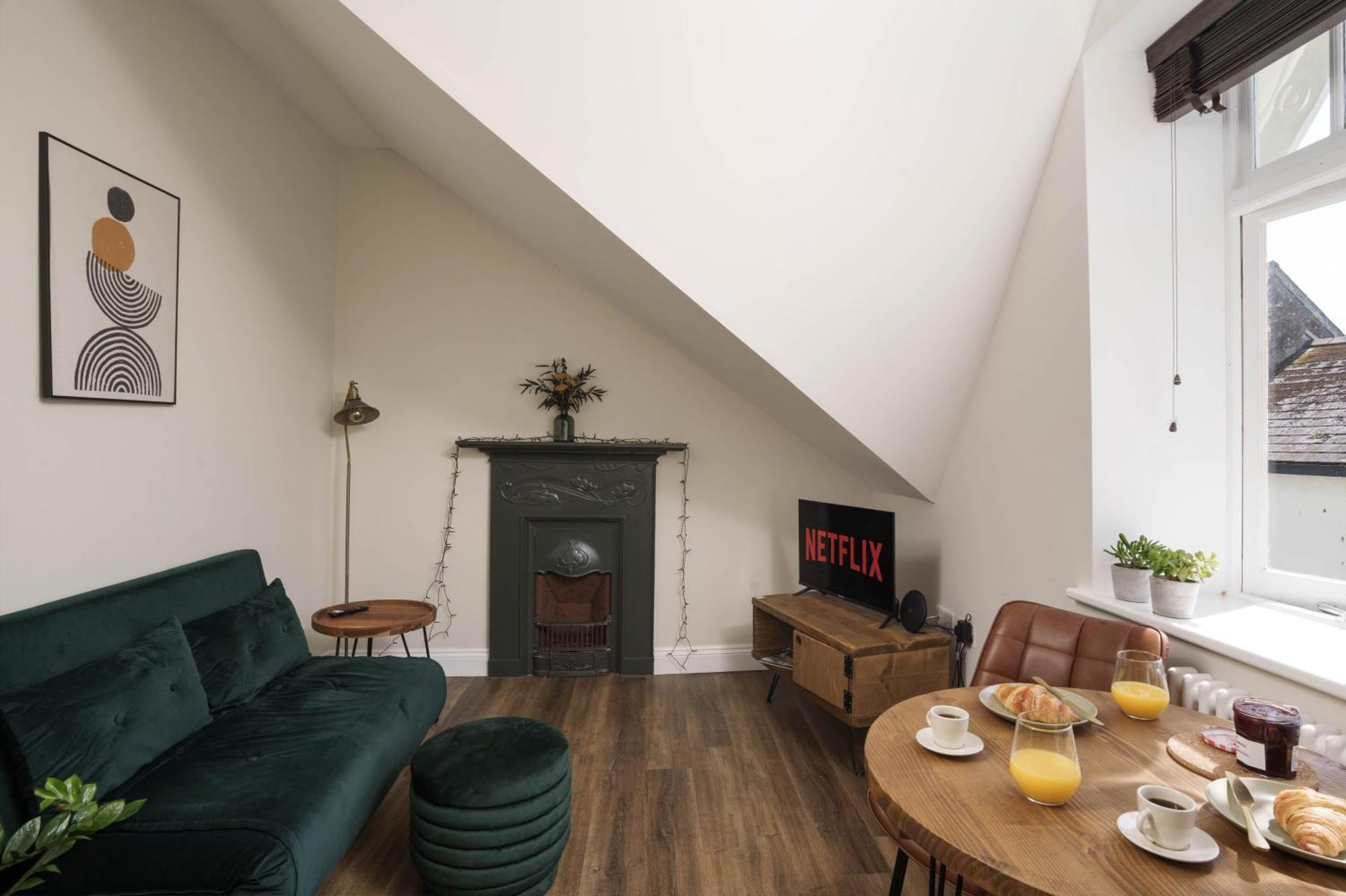 Modern Central One Bedroom Apartment In Penzance Exteriör bild